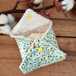 etui-a-savonnette-fleuri-vert-anis-2