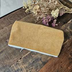 trousse-velours-classqiue-moutarde-3