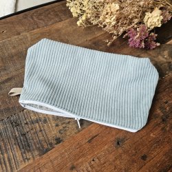 trousse-velours-speciale-bleu-clair-3