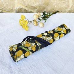 etui-a-couverts-jaune-moutarde-bleu-marine-zero-dechet-3
