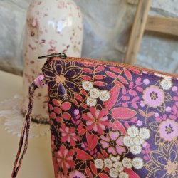 trousse-de-toilette-fleurie-fushia-va-bene-3