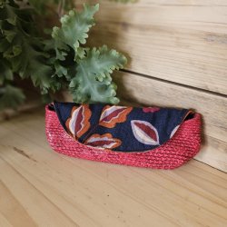 etui-a-lunettes-fushia