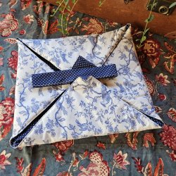 sac-a-tarte-toile-de-jouy-bleu-1