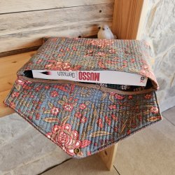 poche-a-livre-grand-format-romance-rose-gris-bleu-2