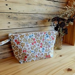 trousse-de-toilette-fleurs-des-champs-1