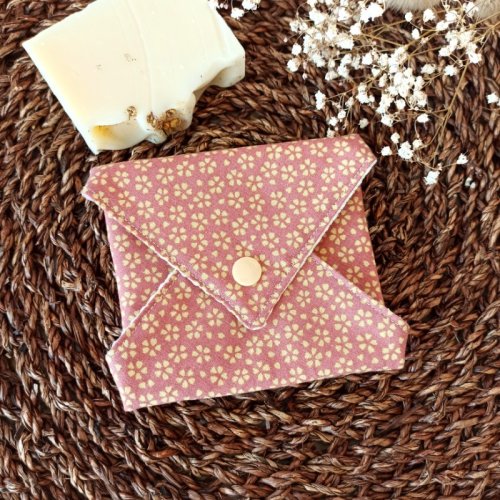 etui-a-savonnette-rose-vintage