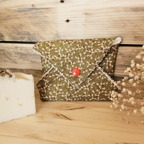 etui-a-savonnette-gisele-1