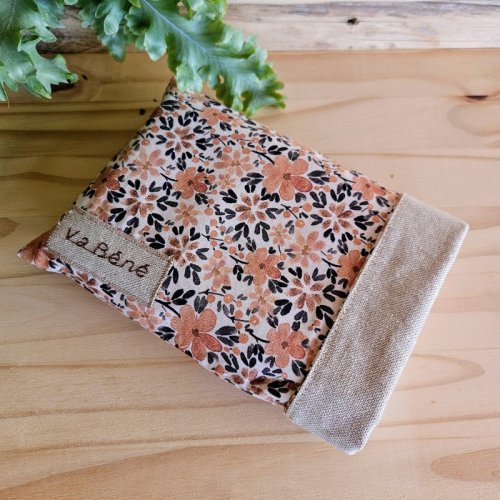 poche-a-livre-constance-fleurie-saumon-vert-1