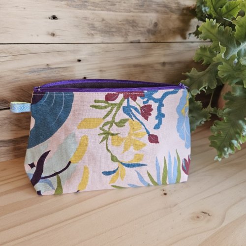 trousse-speciale-acidulée-coloree-1