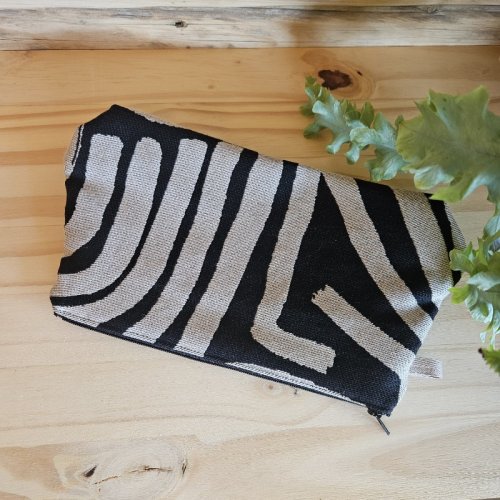 trousse-speciale-zebre-noir-gris