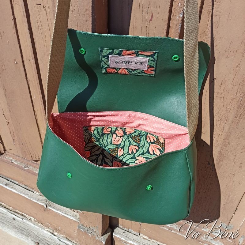 sac-berlingot-rose-fleuri-1