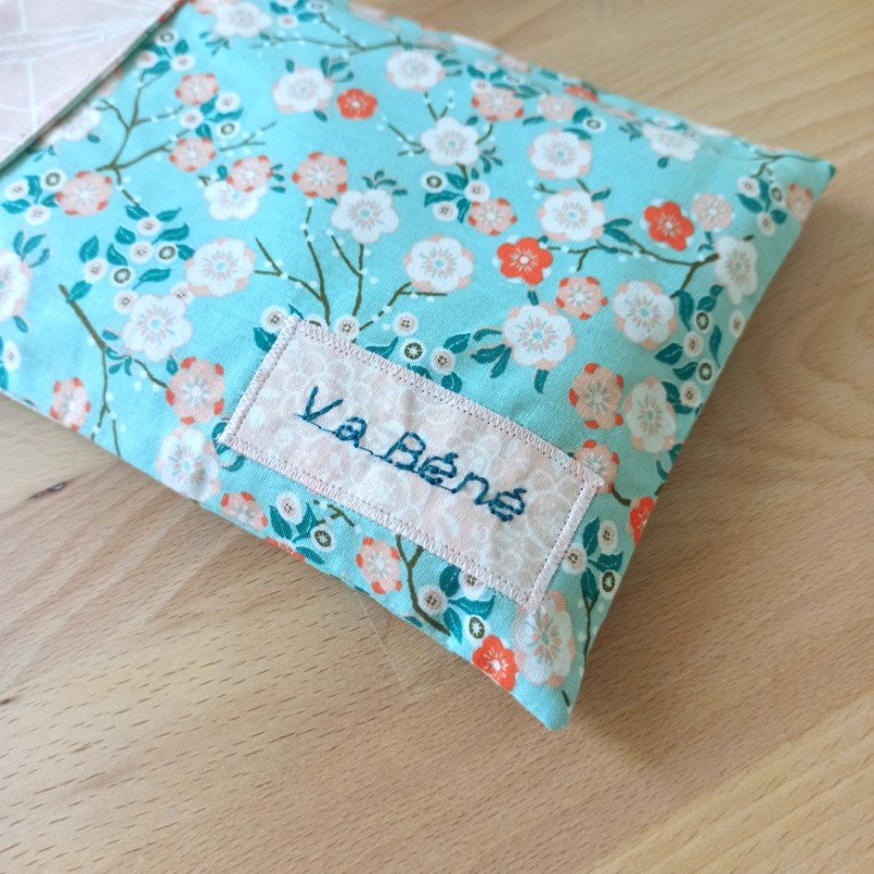 poche-a-livre-fleur-cerisier-bleu-2