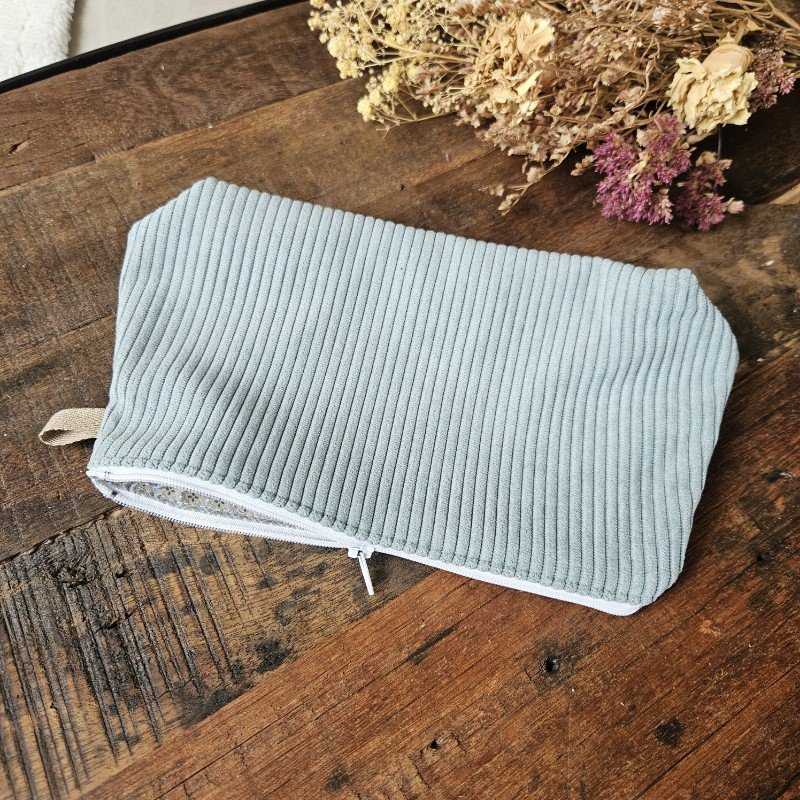 trousse-velours-speciale-bleu-clair-3