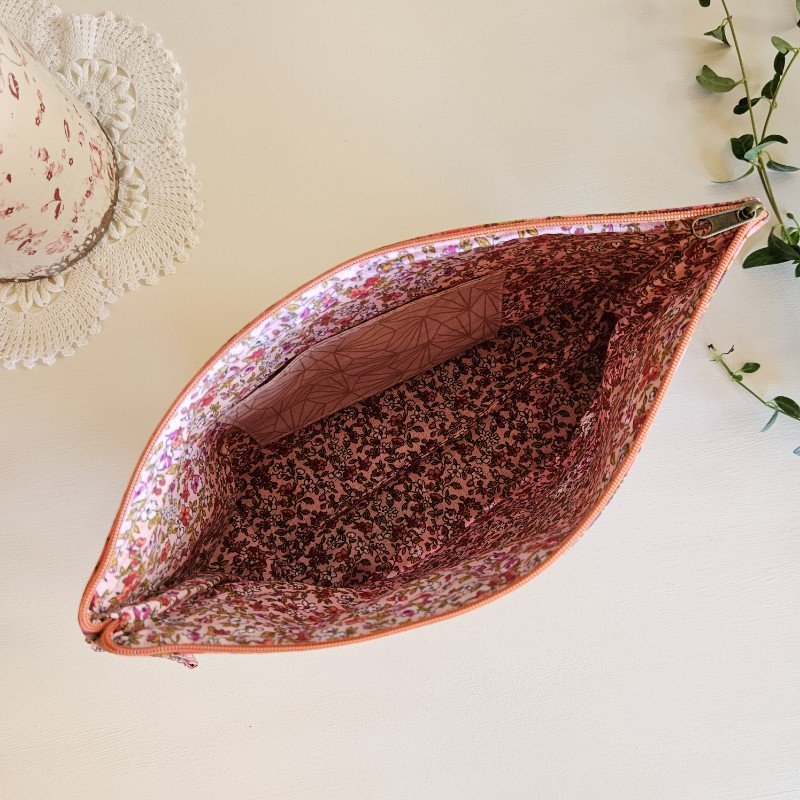 trousse-de-toilette-fleurie-fuchia-va-bene-2