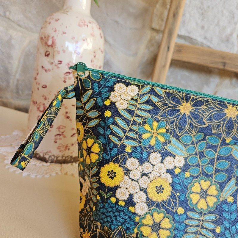 trousse-de-toilette-fleurie-turquoise-va-bene-2