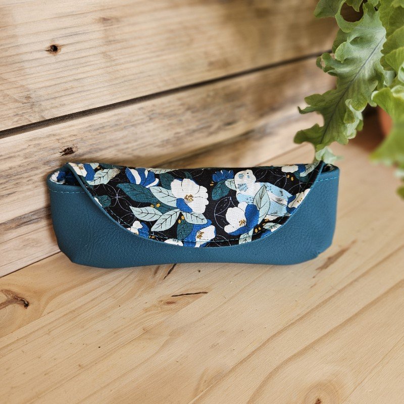 etui-a-lunettes-bouvreuil-bleu-canard