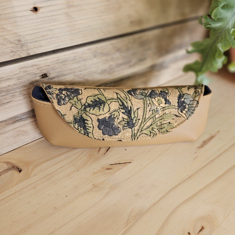 etui-a-lunettes-indie-camel