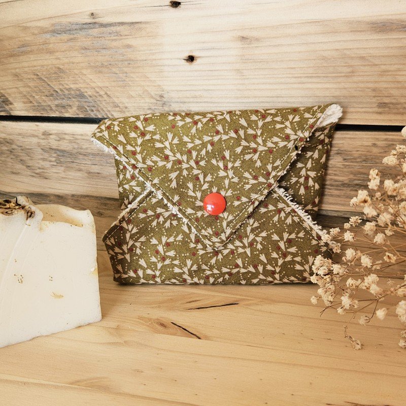 etui-a-savonnette-gisele-1