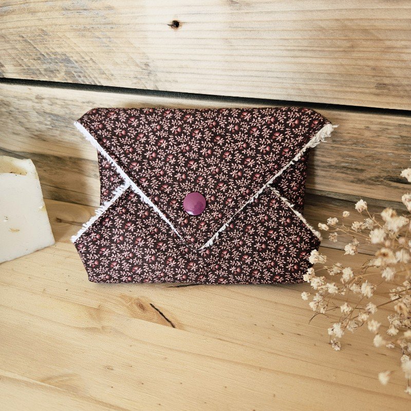 etui-a-savonnette-rosette-1