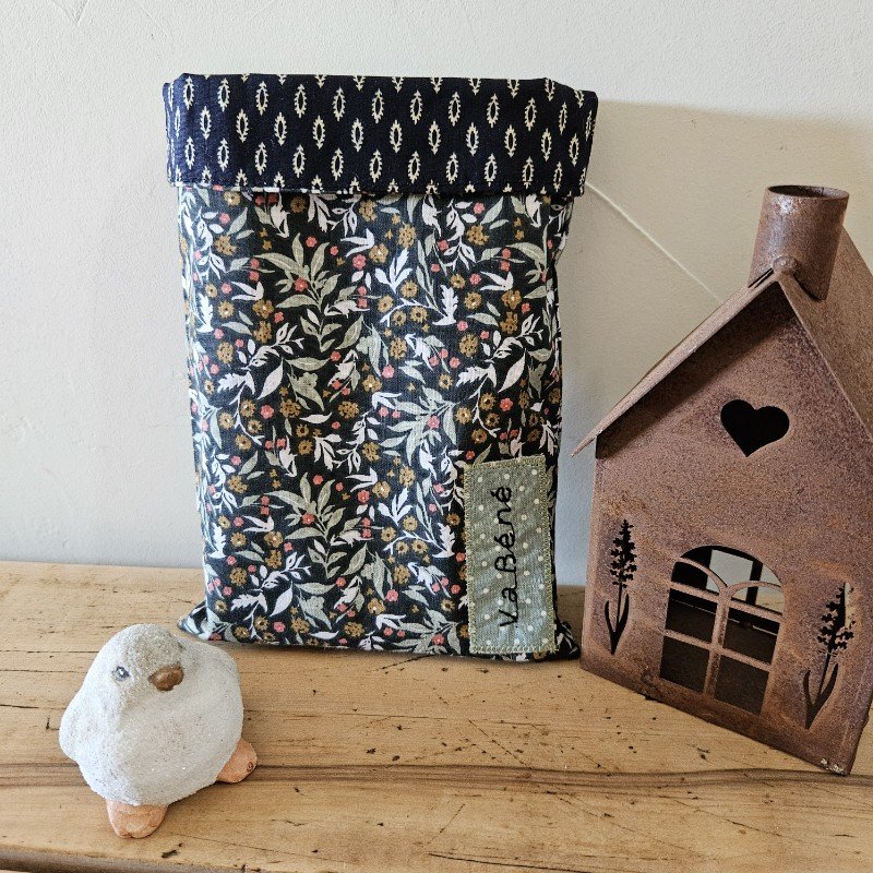 poche-a-livre-kaki-3