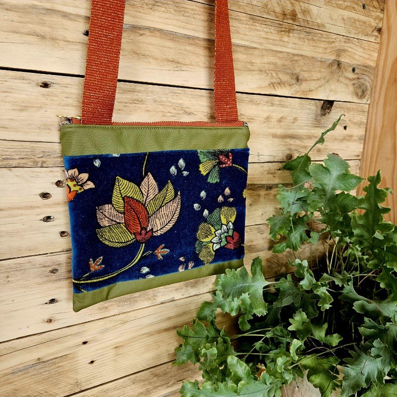 sac-caramel-indie-velours-vert-olive-2