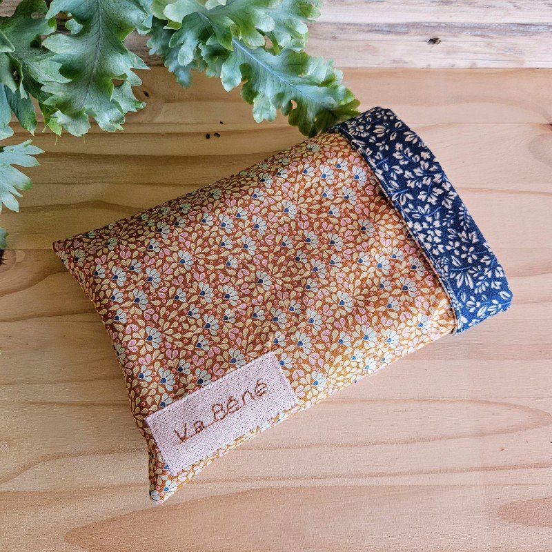 poche-a-livre-lotus-jaune-bleu-marine