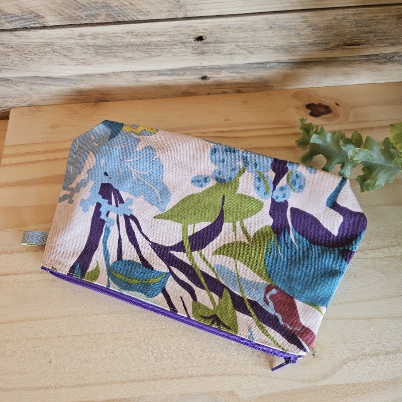 trousse-speciale-acidulee-coloree-2