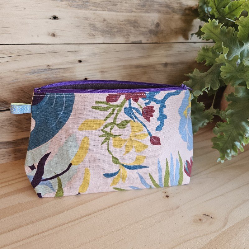 trousse-speciale-acidulée-coloree-1